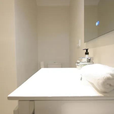 Livingtarifa Iceberg *